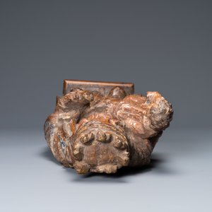 An oak figure of a Madonna with child, Flanders, 17th C. — photo 5