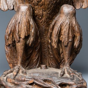 An oak model of a pelican, 17th C. — photo 12