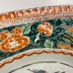 An octagonal Chinese famille verte dish, Kangxi — photo 8