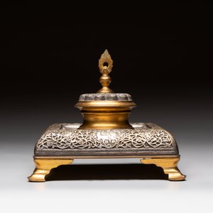 An Orientalist gilt and tinned bronze inkwell, probably France, 19th C. — foto 3