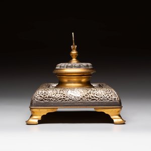 An Orientalist gilt and tinned bronze inkwell, probably France, 19th C. — foto 6