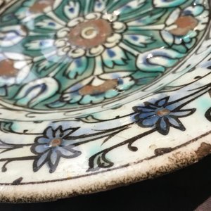 An ornamental Iznik plate, Turkey, 1st half 17th C. — 照片 10