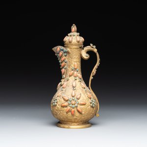 An Ottoman coral-and-turquoise-inlaid gilt-copper tea service with five Chinese wucai cups, 19th C. — photo 13