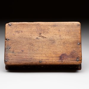 An Ottoman jewellery scale with a wooden box with brass weights, 18/19th C. — foto 6