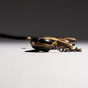 An Ottoman officer's engraved shamshir-type sabre with a gilt-bronze and wooden hilt, Turkey, 19th C. — photo 6
