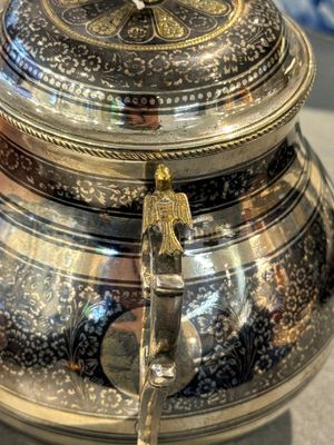 An Ottoman parcel-gilt niello silver vessel and cover, Turkey, period of Sultan Abdulhamid II (1876-1909) — photo 16