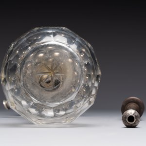 An Ottoman silver-mounted cut-glass hookah with an enamelled silver mouthpiece, 19th c. — 照片 7