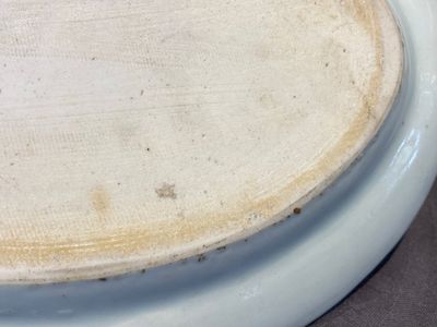 An oval Chinese Canton famille rose dish, 19th C. — photo 12