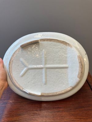 An oval Chinese Canton famille rose dish with narrative design, 19th C. — photo 8