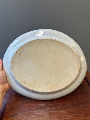 An oval Chinese Canton famille rose dish with narrative design, 19th C. — photo 6