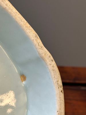An oval Chinese Canton famille rose tazza with narrative design, 19th C. — 照片 9