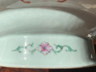 An oval Chinese famille rose yellow-ground footed 'birthday' dish, Guangxu mark and of the period — photo 6