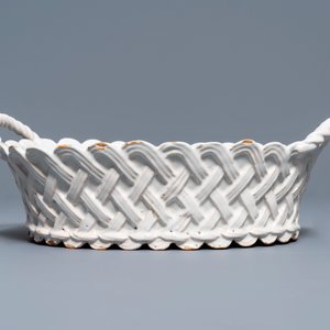 An oval monochrome white Brussels faience basket, 18th C. — photo 2