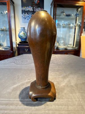 An unusual and large Chinese bronze vase, Ming — 照片 3