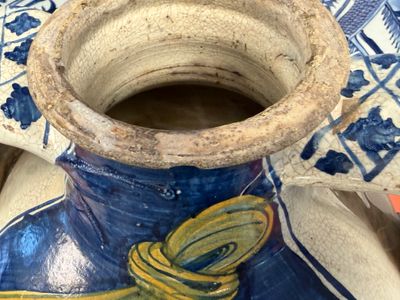 An unusual large polychrome Italian maiolica two-handled 'Cupid and Psyche' wet drug jar inscribed 'Rodomel', probably Rome, early 16th C. — photo 1