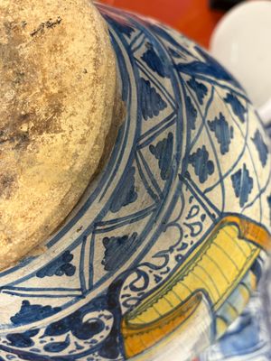 An unusual large polychrome Italian maiolica two-handled 'Cupid and Psyche' wet drug jar inscribed 'Rodomel', probably Rome, early 16th C. — photo 10