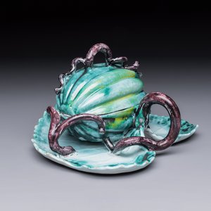 An unusual Brussels faience melon-shaped tureen and cover on a leaf-form stand — photo 3
