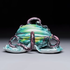 An unusual Brussels faience melon-shaped tureen and cover on a leaf-form stand — photo 7