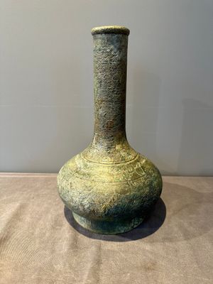 An unusual Chinese archaic bronze arrow vase, 'touhu 投壺', Han — 照片 1
