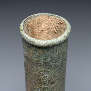 An unusual Chinese archaic bronze arrow vase, 'touhu 投壺', Han — 照片 11