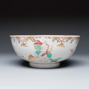 An unusual Chinese famille rose export porcelain 'Apollo playing the lyre' bowl — photo 2