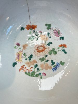 An unusual Chinese famille rose punch bowl with floral relief design, Qianlong — photo 12