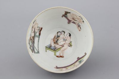 An unusual Chinese porcelain bowl with erotic scenes, 19th C.