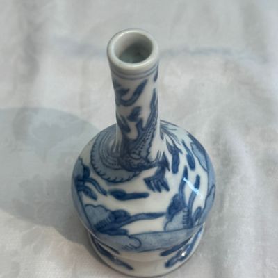 An unusual Chinese Swatow blue and white 'Dragon' triple-gourd vase — 照片 8