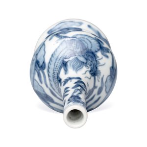 An unusual Chinese Swatow blue and white 'Dragon' triple-gourd vase — 照片 5