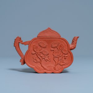 An unusual Chinese Yixing stoneware teapot and cover, Kangxi — 照片 4