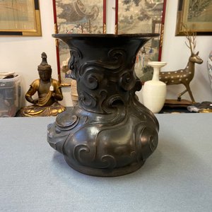 An unusual Chinese zoomorphic bronze vase, 'Zun', Kangxi — 照片 23