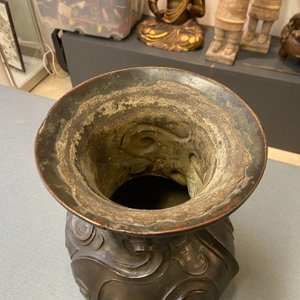 An unusual Chinese zoomorphic bronze vase, 'Zun', Kangxi — 照片 24