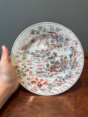 An unusual Dutch-decorated Chinese grisaille plate, Qianlong — photo 1