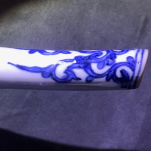 An unusual Japanese Arita blue and white jug with birds among foliage, Edo, 17th C. — photo 7