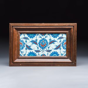 An unusual pair of small square Iznik tiles with saz leaves — photo 1