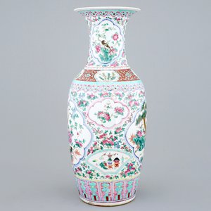 An unusual tall Chinese famille rose vase, 19th C. — photo 2