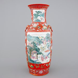 An unusual tall Chinese porcelain coral red ground vase, 19th C. — 照片 3