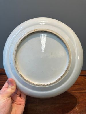 Assiette commémorative en porcelaine de Chine famille rose de Canton pour la découverte de l'Inde, vers 1900 — photo 8