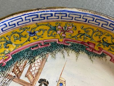 Assiette en émaux de Canton à décor 'san niang jiao zi', marque de Shang Xin 賞心, Qianlong — photo 4