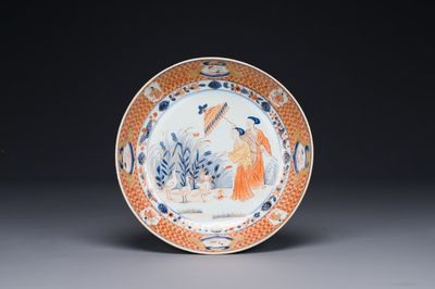 Assiette en porcelaine de Chine de style Imari à décor des 'Dames au parasol', Qianlong