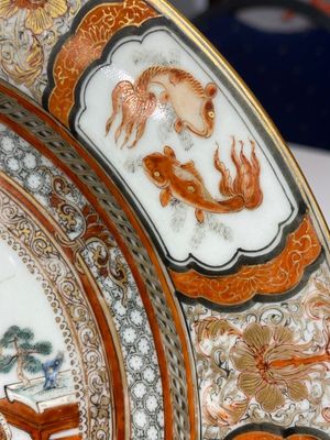 Assiette en porcelaine de Chine famille rose à décor de musiciens jouant de la batterie, Yongzheng — photo 7