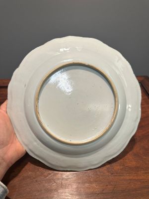 Assiette en porcelaine de Chine famille rose à décor d’un cornac sur son éléphant, Qianlong — photo 6