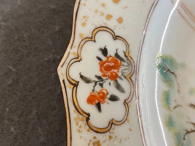 Assiette en porcelaine de Chine famille rose à décor d'une scène de mandarins buvant du thé, Qianlong — photo 9
