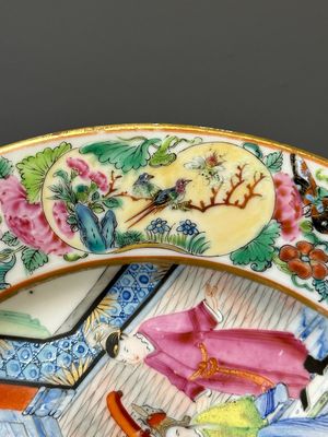 Assiette en porcelaine de Chine famille rose de Canton à décor narratif, 19ème — photo 5