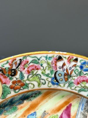 Assiette en porcelaine de Chine famille rose de Canton à décor narratif, 19ème — photo 7