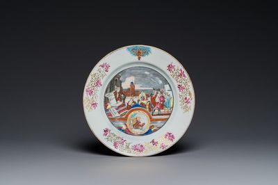 Assiette en porcelaine de Chine surdécorée en Europe à décor de marchands de laines européens, Qianlong