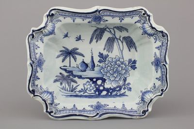 Bassin en faïence de Delft, bleu et blanc avec chinoiserie, 18e