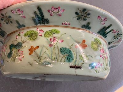 Bassin en porcelaine de Chine famille rose à décor de carpes sur fond céladon, 19ème — photo 8