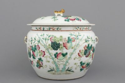 Beau pot à nourriture en porcelaine de Chine, 19e