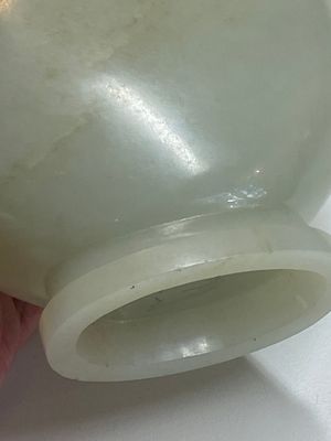 Beau vase couvert aux lions bouddhistes en jade blanc, Chine, Qing — photo 17